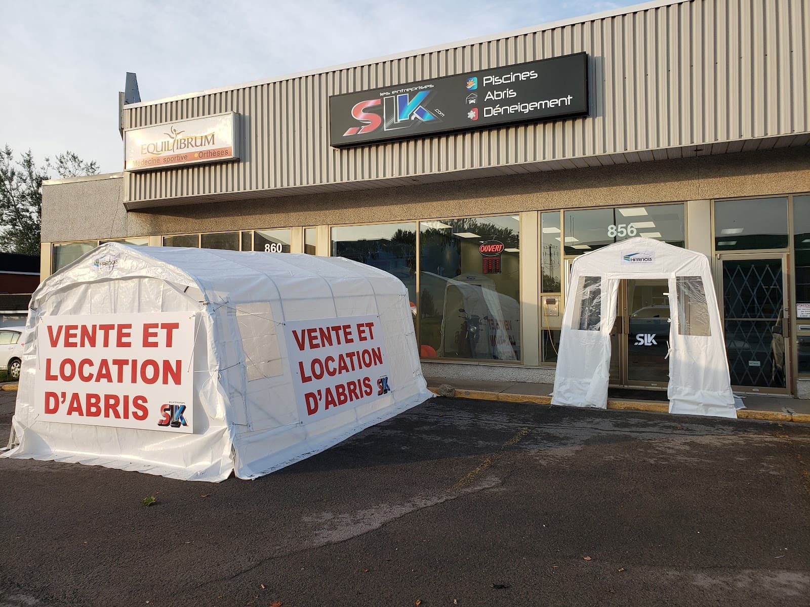 LES ENTREPRISES SLK - PISCINE / ABRI / DÉNEIGEMENT — Saint-Jérôme