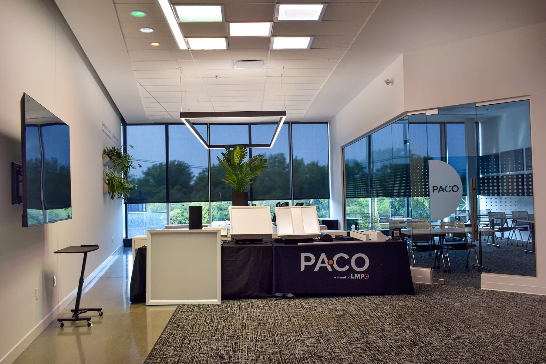 Pa-Co Lighting Inc. — Laval
