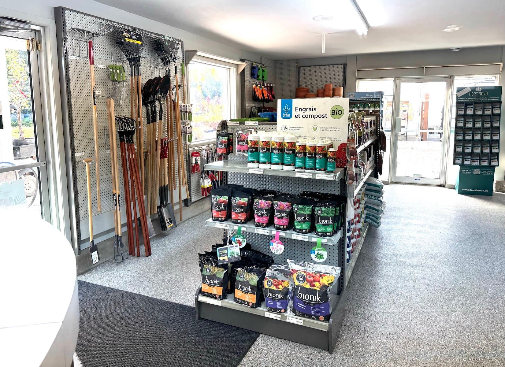 Jardin2m - Garden Center Deux-Montagnes Inc. — Mirabel