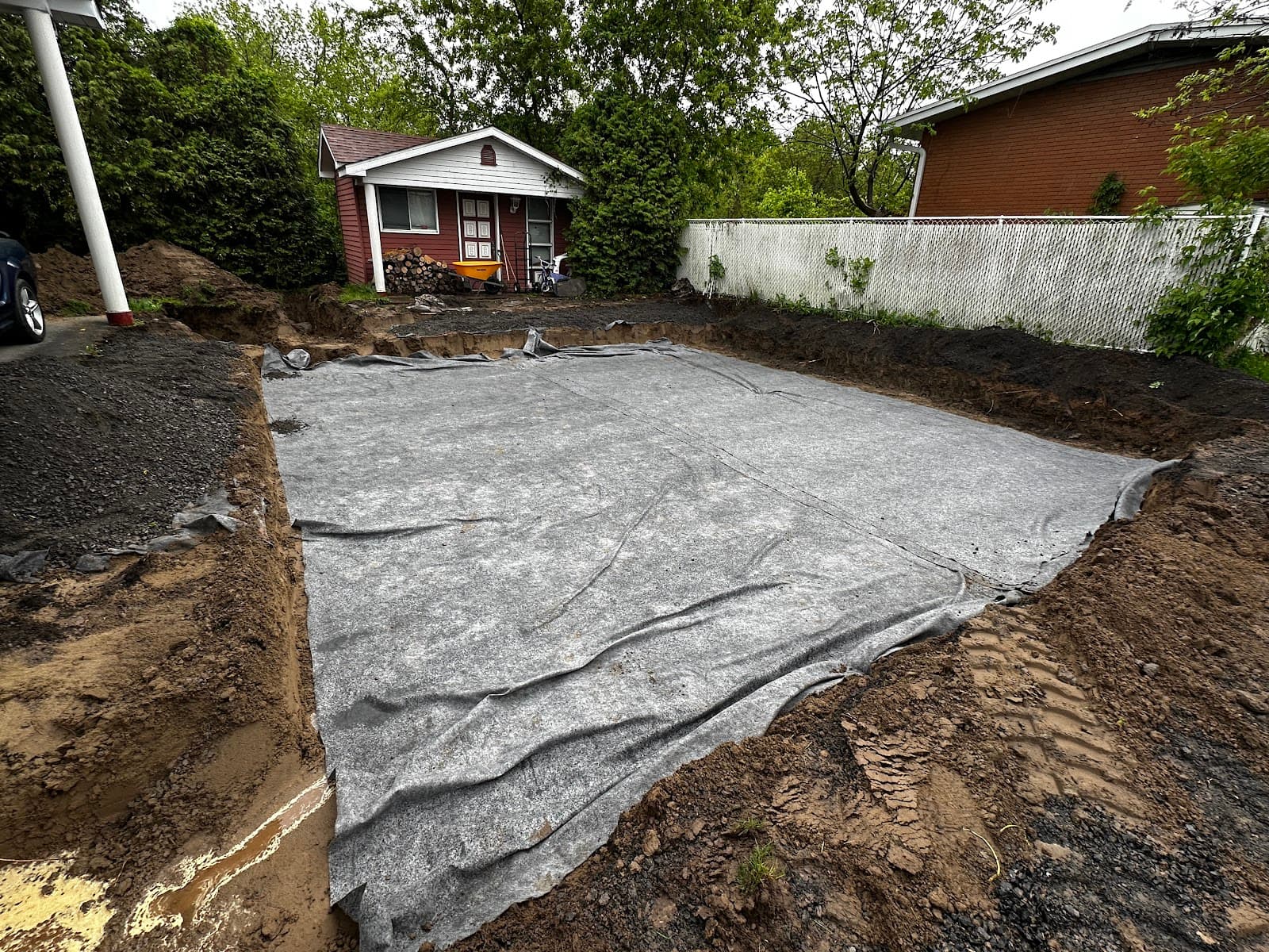 La Pelle À Ben - Mini-Excavation — Saint-Jean-sur-Richelieu