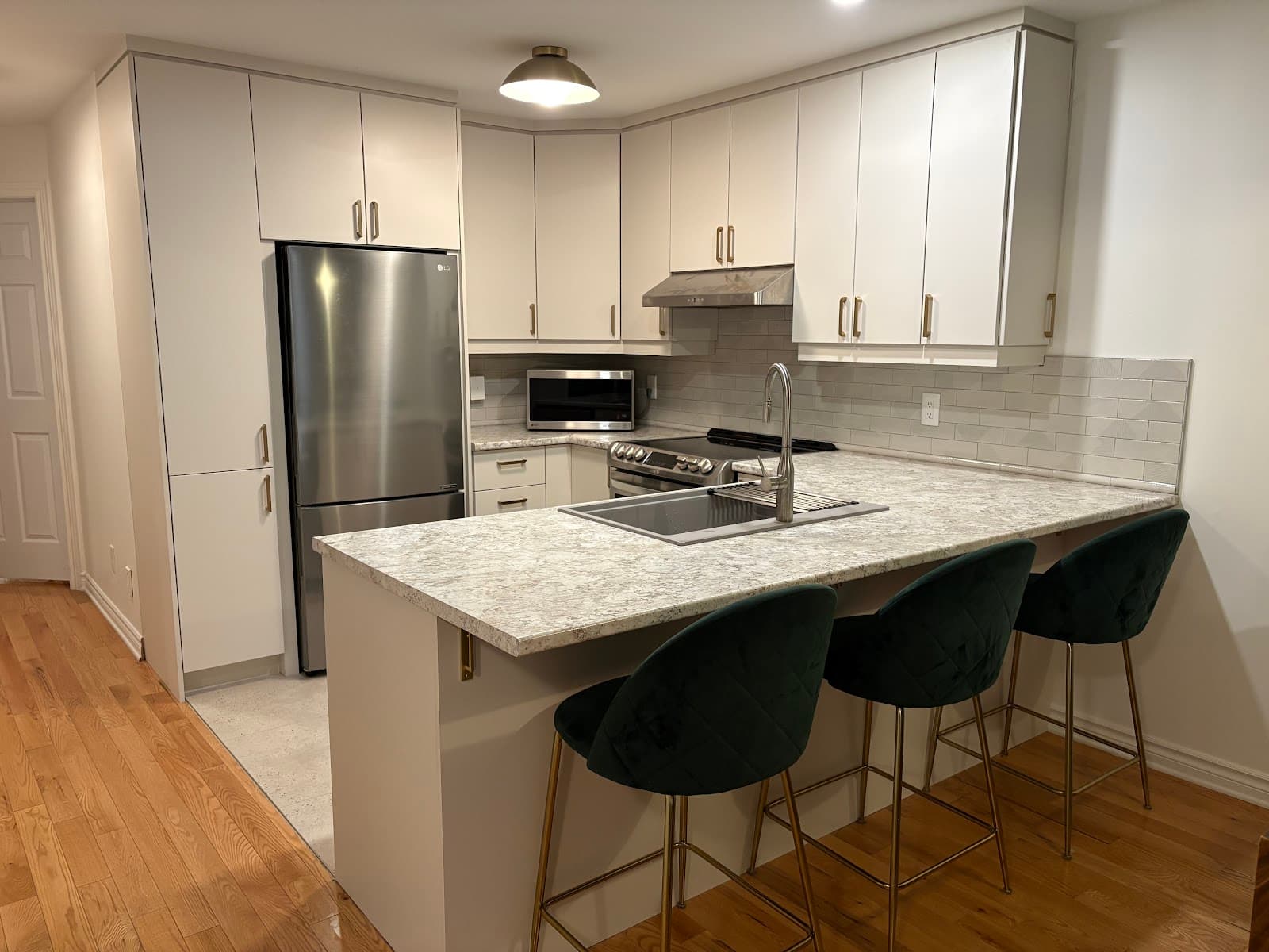 ReHauss par Eco Cuisine Design — Brossard