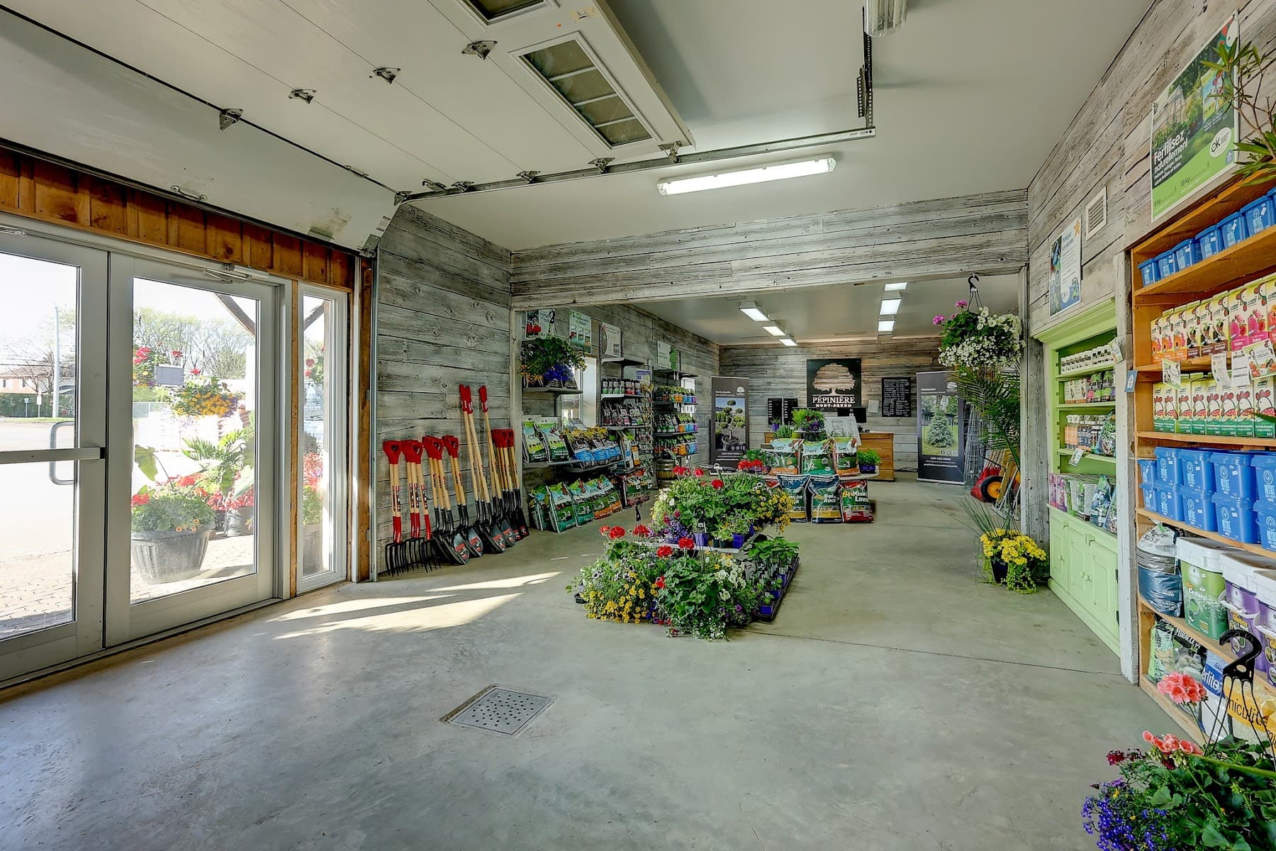 Pépinière Mont-Bruno - Centre Jardin — Montérégie