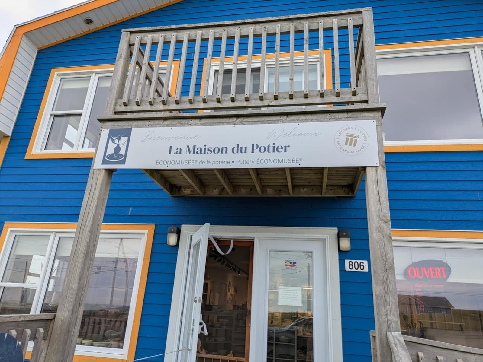 La Maison du Potier — peintre aux Îles de la Madeleine