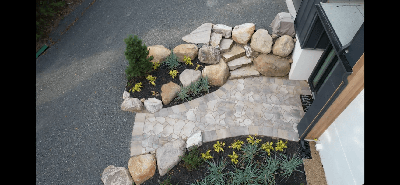 Aménagement Différent & Mini Excavation — aménagement paysager dans Lanaudière