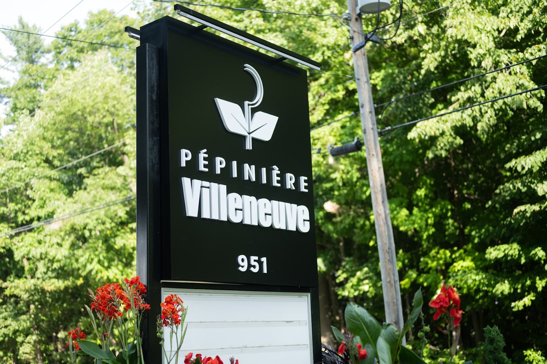 Jardinerie Villeneuve — Repentigny
