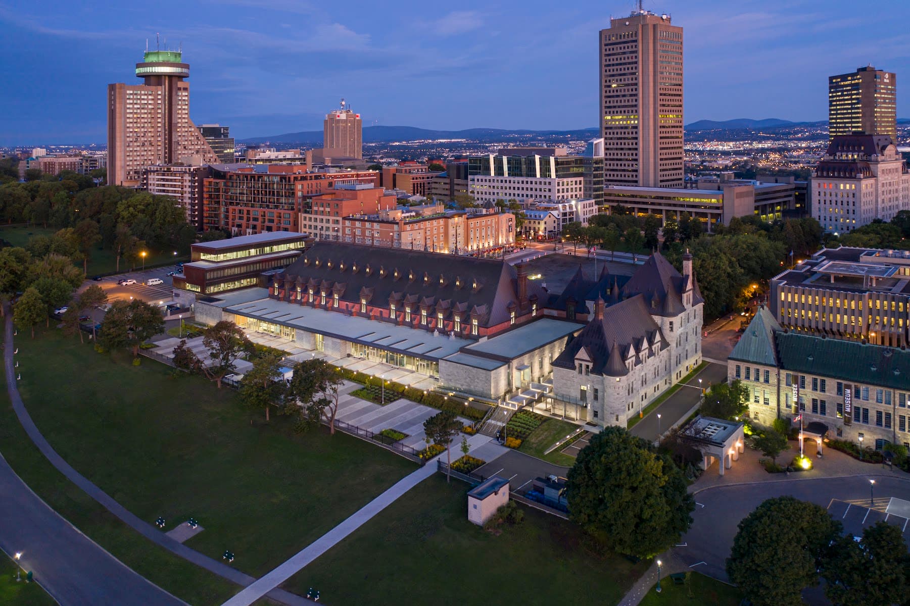 STGM Architecture — Québec