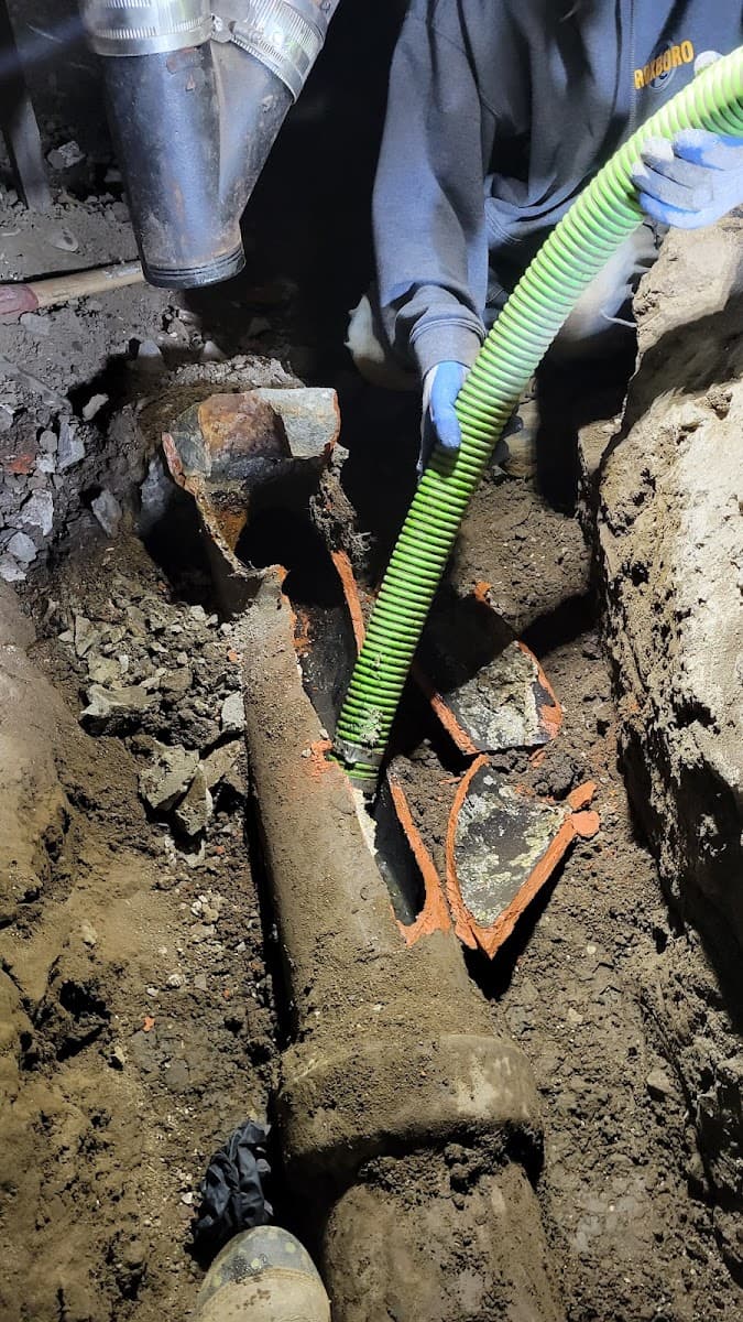 SOS Drain + Débouchage, nettoyage, réparation & modification du système d'égout — Vaudreuil-Dorion