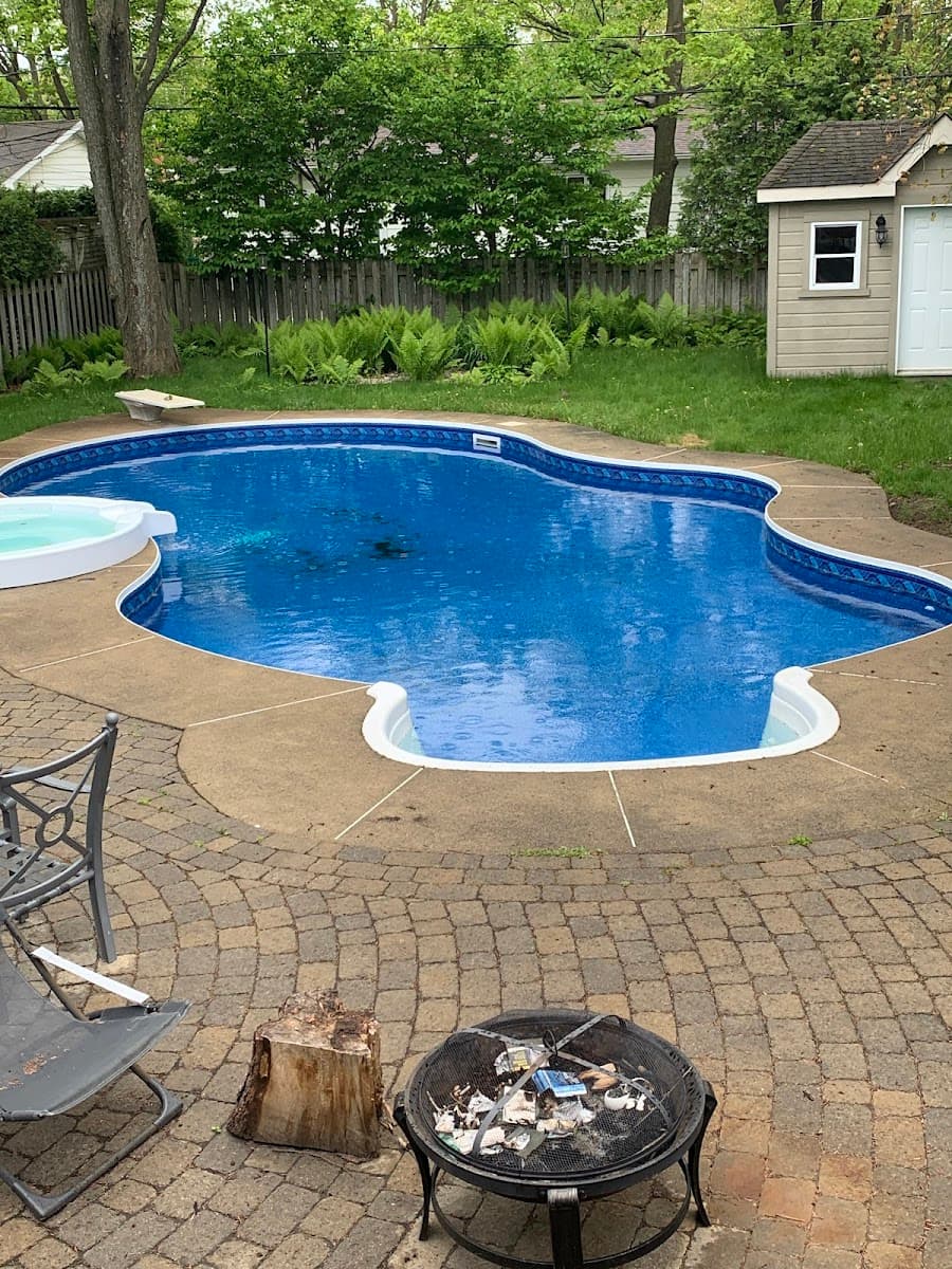 Miramar Piscines & Spas — Blainville