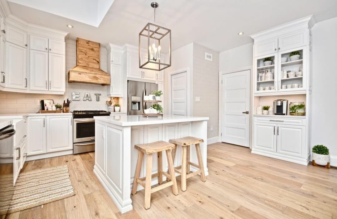 Luxor Collection — Laurentides
