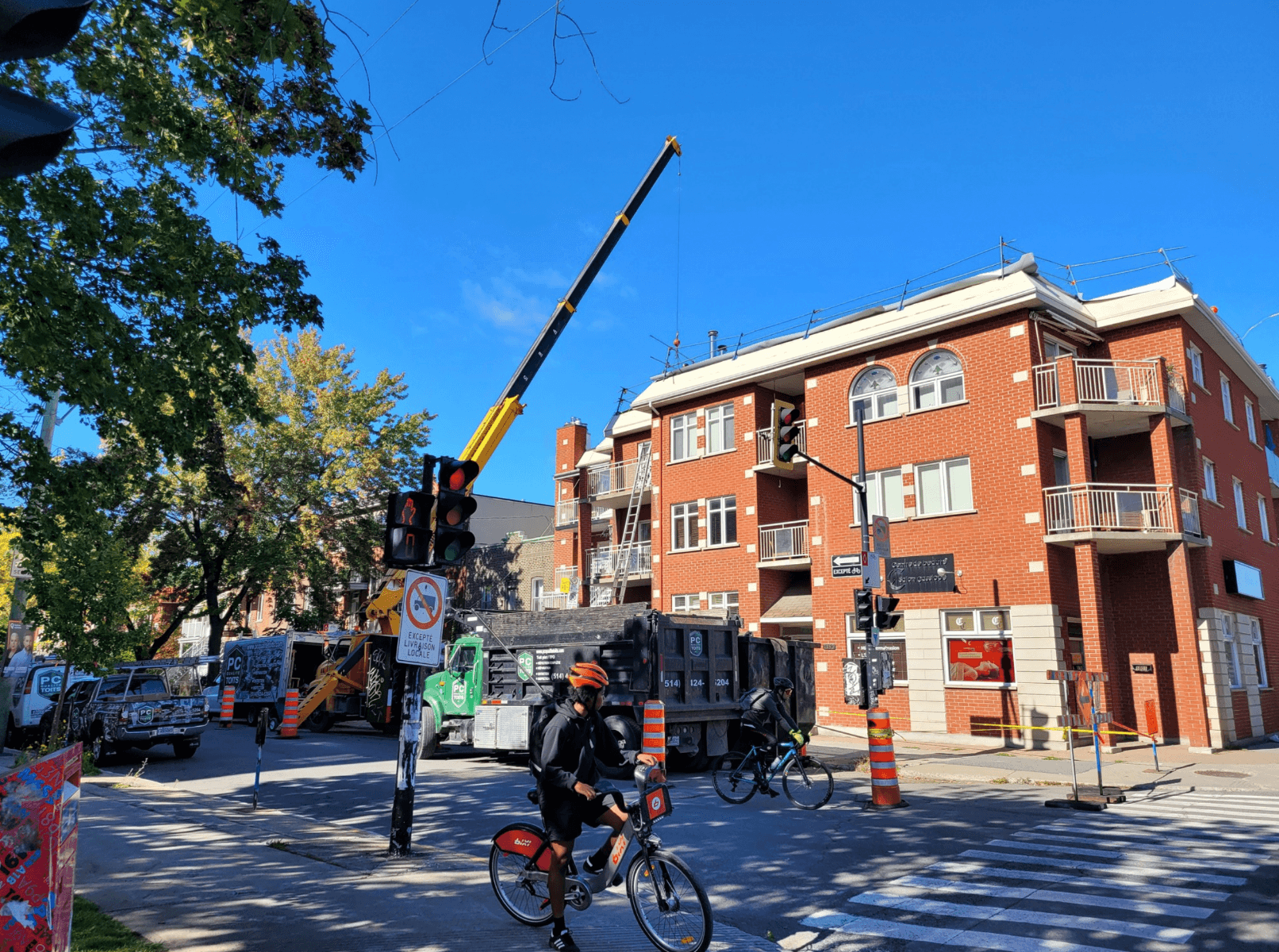 PC Qualité Toits - Couvreur résidentiel et commercial Carignan — couvreur sur la Rive-Sud (Montréal)
