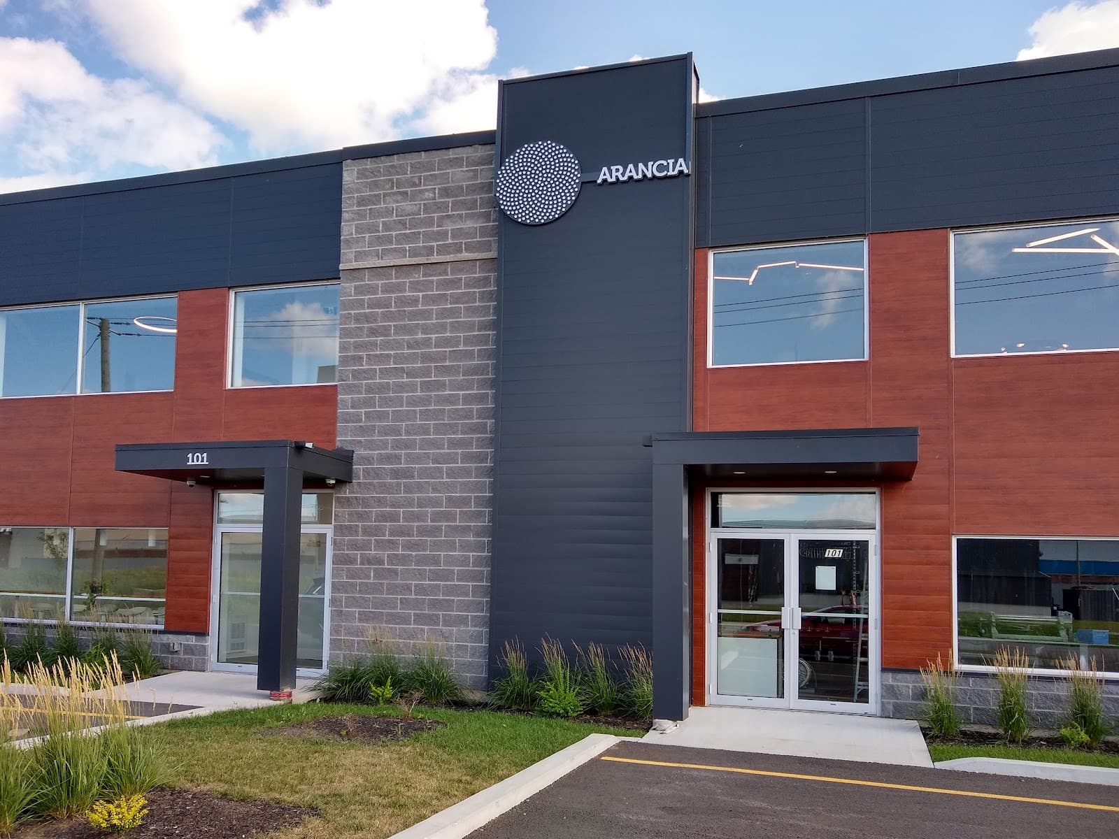 Arancia Lighting — Salaberry-de-Valleyfield