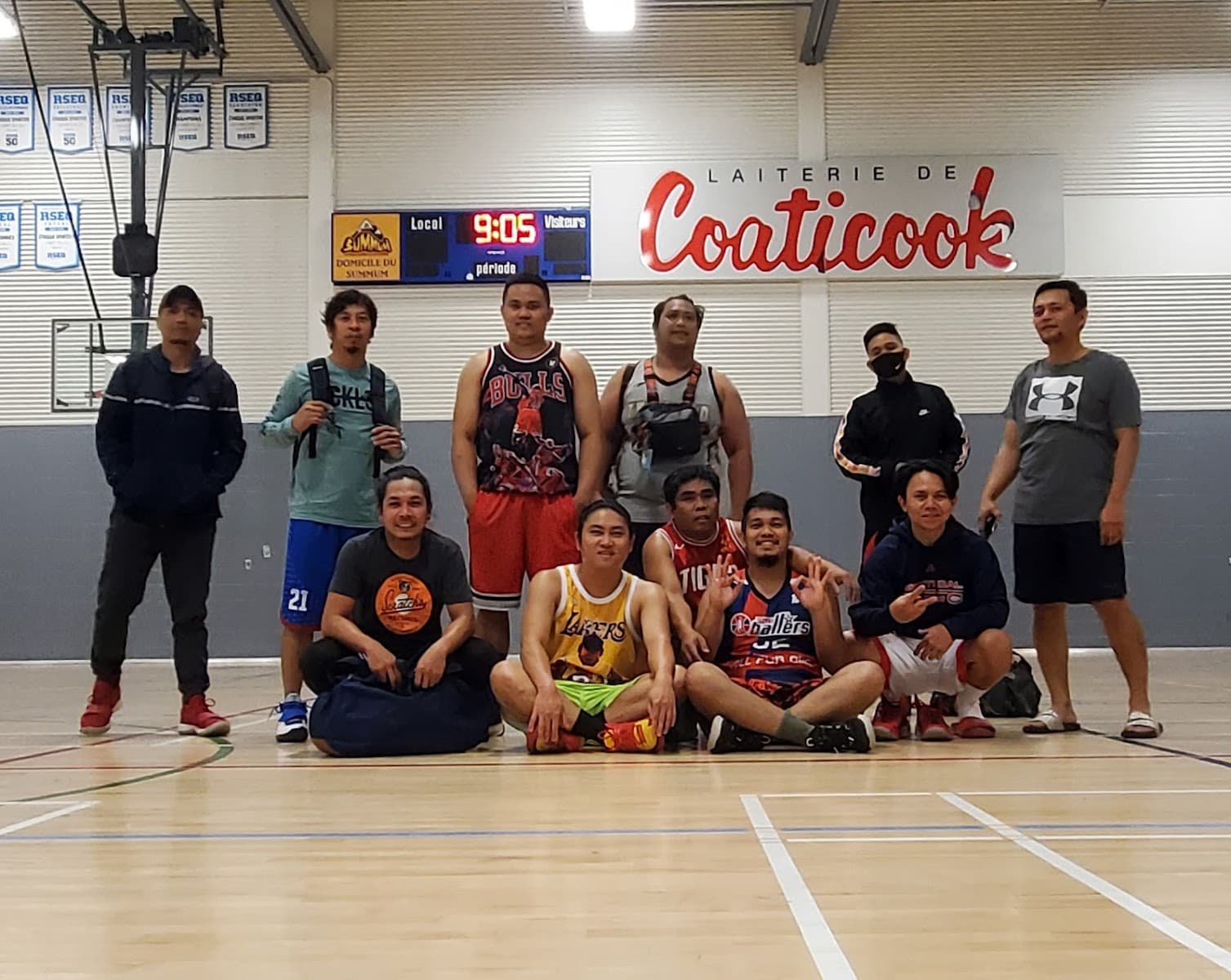 Basketball court — Estrie