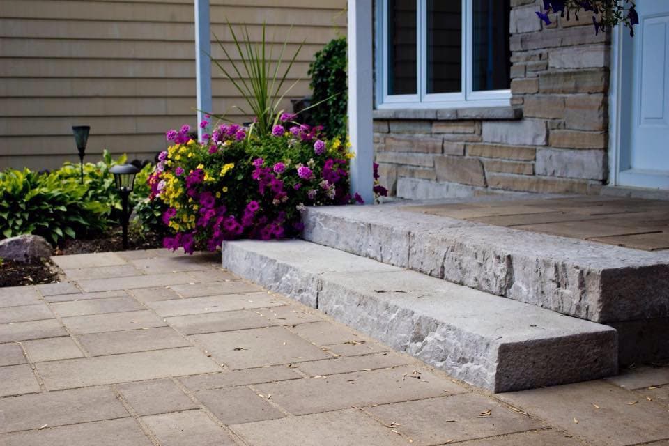 Pavé-Uni et Aménagement Paysager Ottinger Landscaping — Vaudreuil-Soulanges
