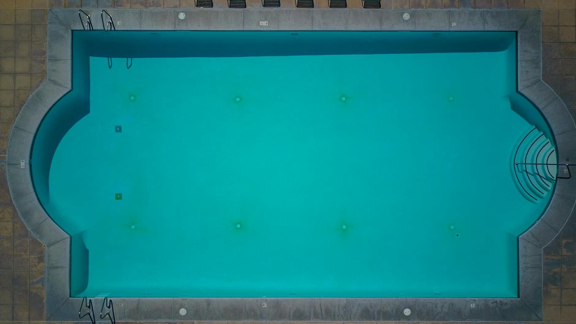 Installation de piscine hors-terre
