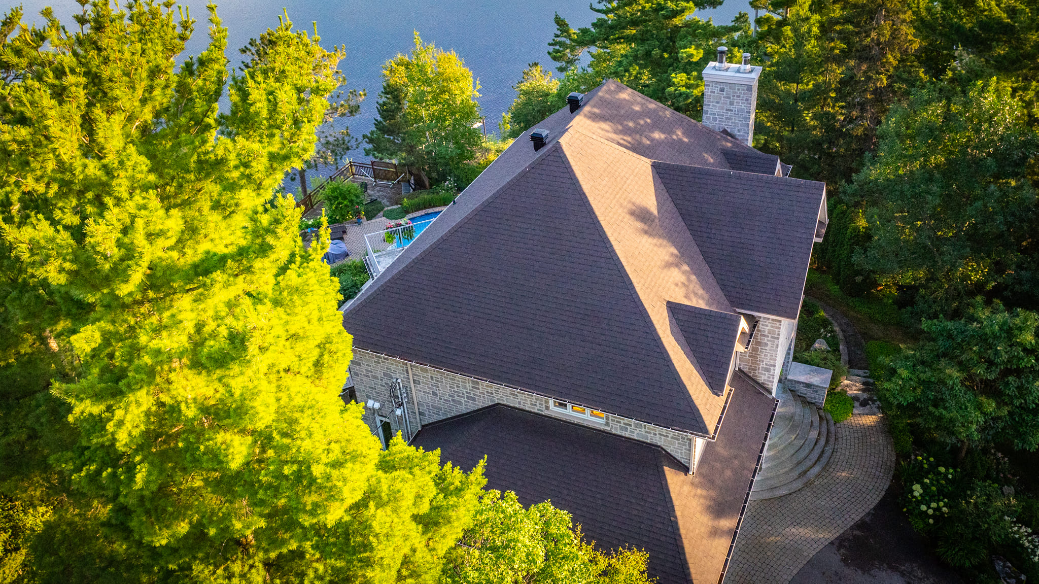 Bardeck Toiture résidentiel et commercial — Couvreur à Saint-Honoré
