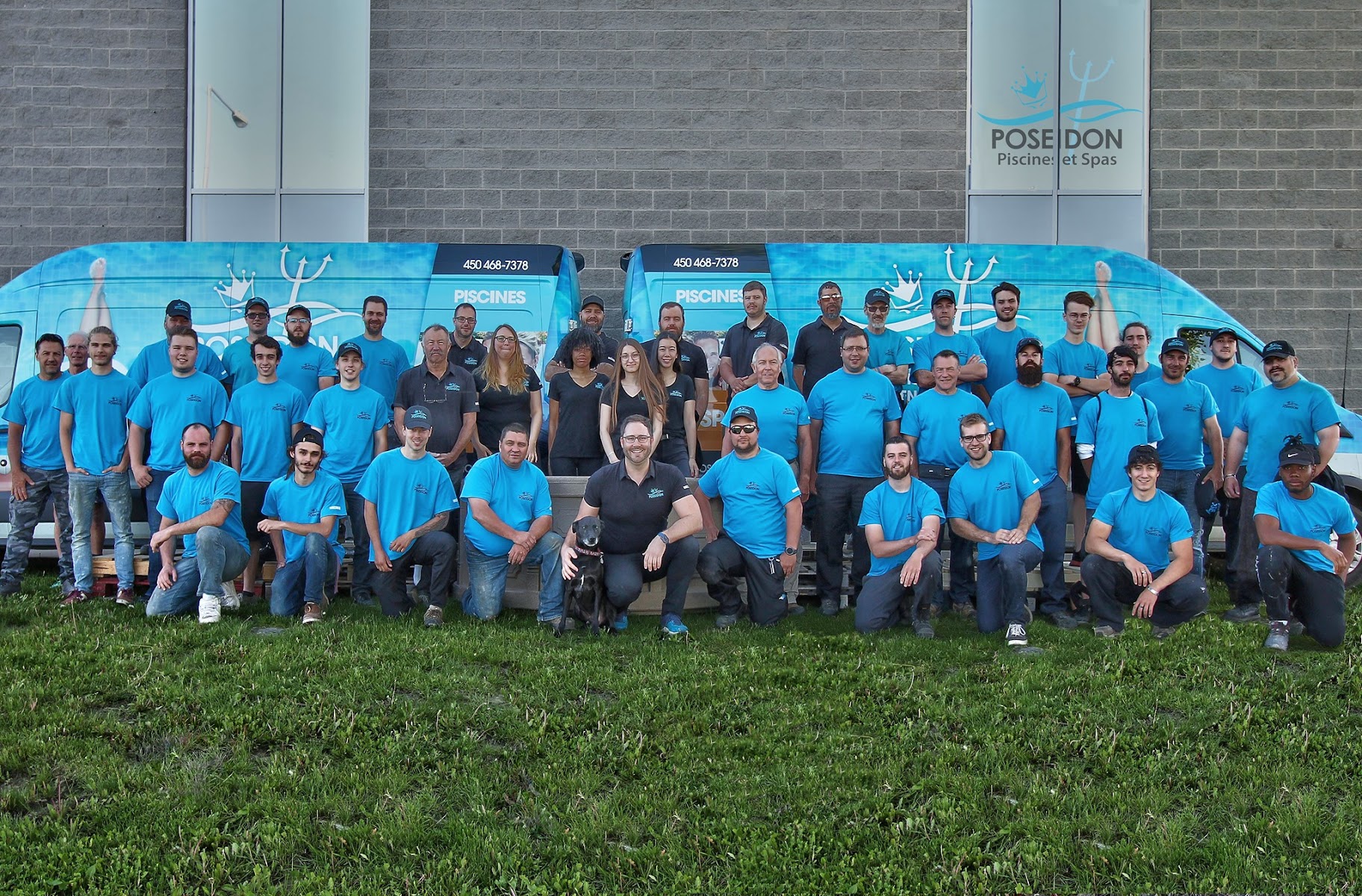 Pools and Spas POSEIDON — Piscine à Longueuil