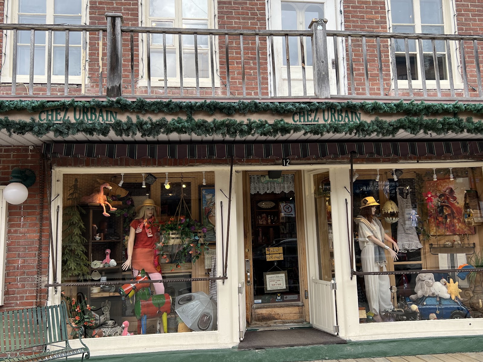 Chez Urbain Magasin General — Éclairage à Baie-Saint-Paul