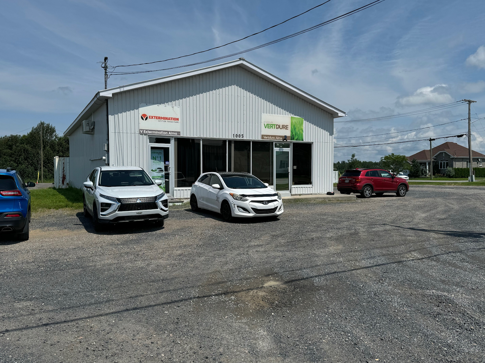Vertdure | Entretien de Pelouse Lac St-Jean — Aménagement paysager à Saint-Félicien