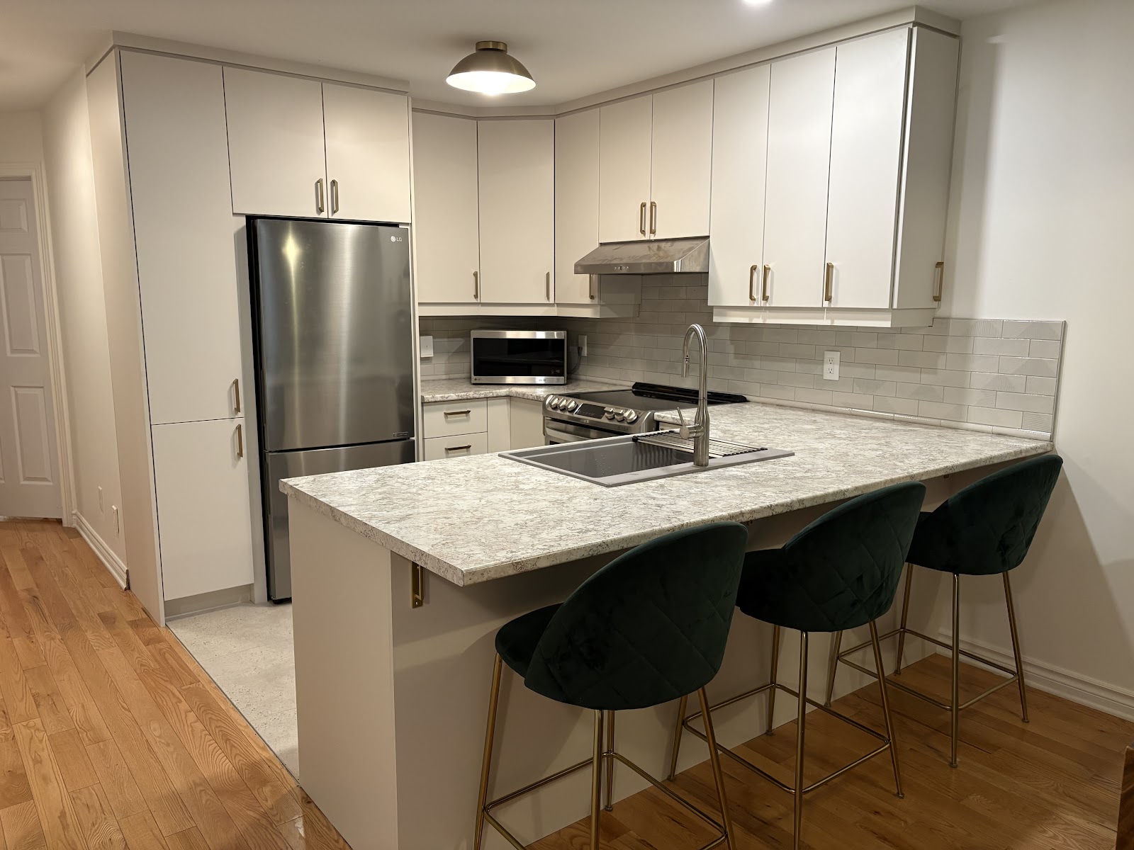 ReHauss par Eco Cuisine Design — Cuisiniste à Brossard