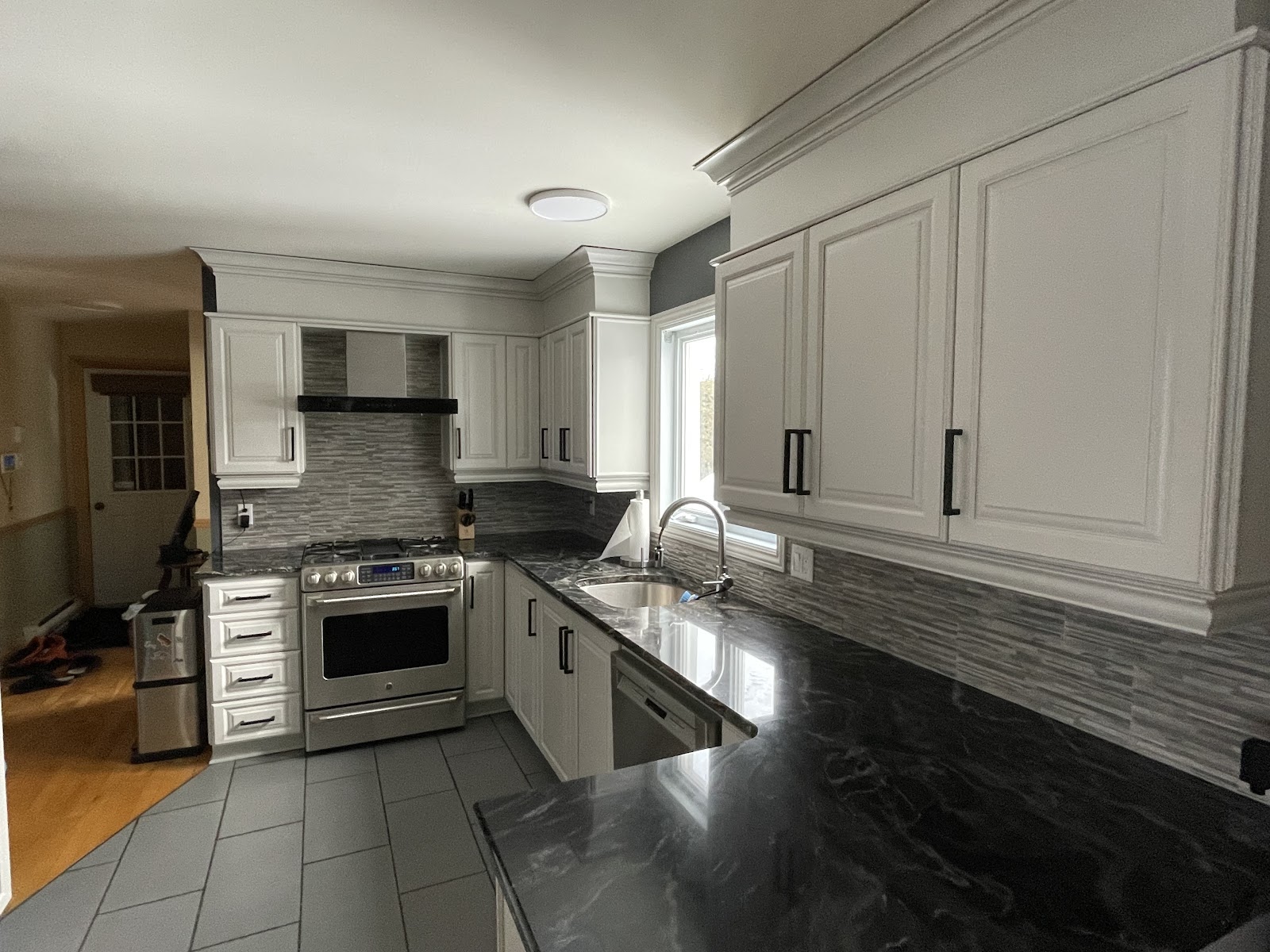 Finition Jaro | Spécialiste en relooking et rénovation de cuisines | Estrie — Cuisiniste à Ascot Corner