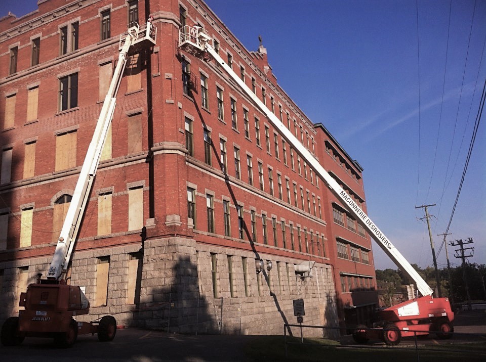 Maçonnerie Desrosiers de l'Estrie Inc. — Maçonnerie à Sherbrooke
