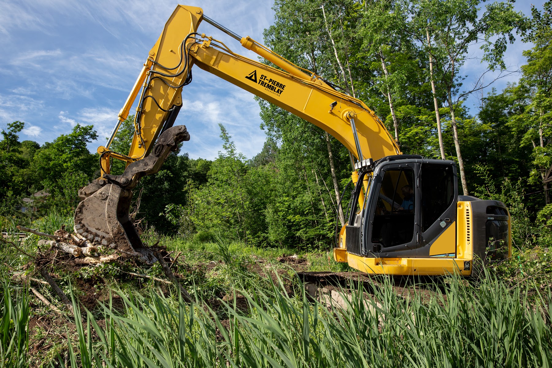 Excavation St-Pierre & Tremblay Inc — Excavation & terrassement à Cowansville