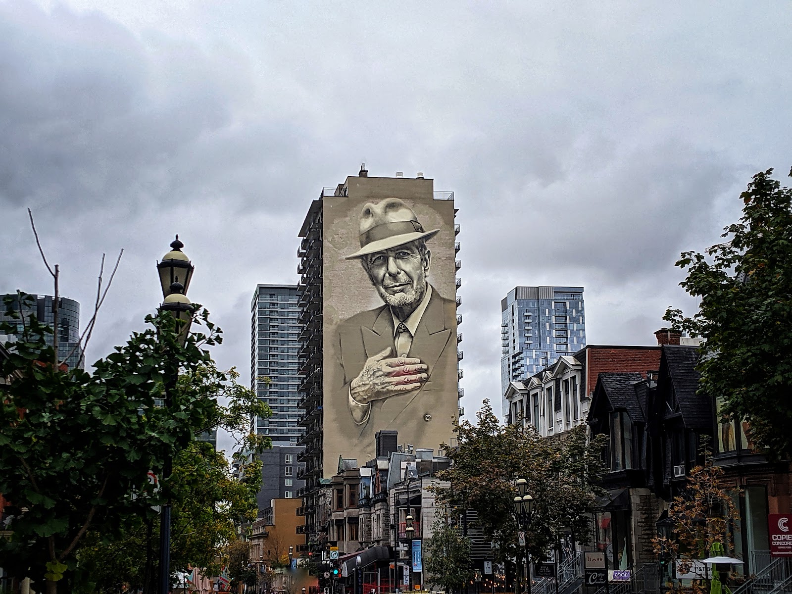 Leonard Cohen Mural — Revêtement & design mural à Montréal