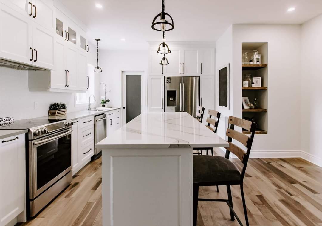 Théo Mineault Maître Cuisiniste Designer Armoires de cuisine Gatineau — Cuisiniste à Gatineau