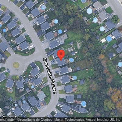 702 Rue Louise-Tessier