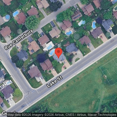 2945 Rue Lake