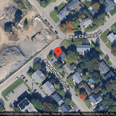3165 Rue Chambalon
