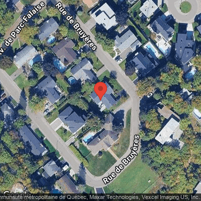 1652 Rue de Bruyeres